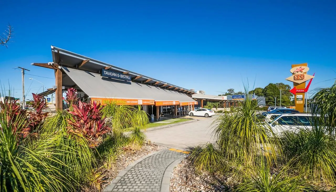 Nightcap At Golden Beach Tavern Caloundra