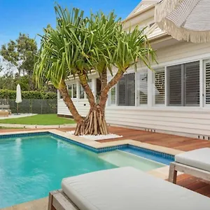 Fuller Holidays - Hacienda, Luxury 5 Bedroom With Pool , Byron Bay Australia