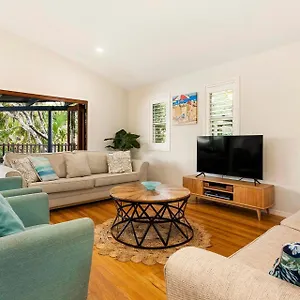 A Perfect - House At Tallows , Byron Bay Australia