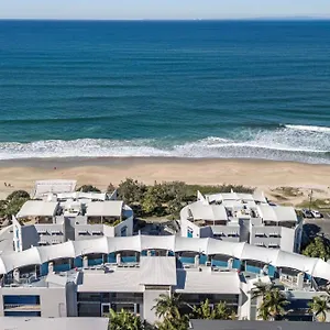 Resort Rolling Surf