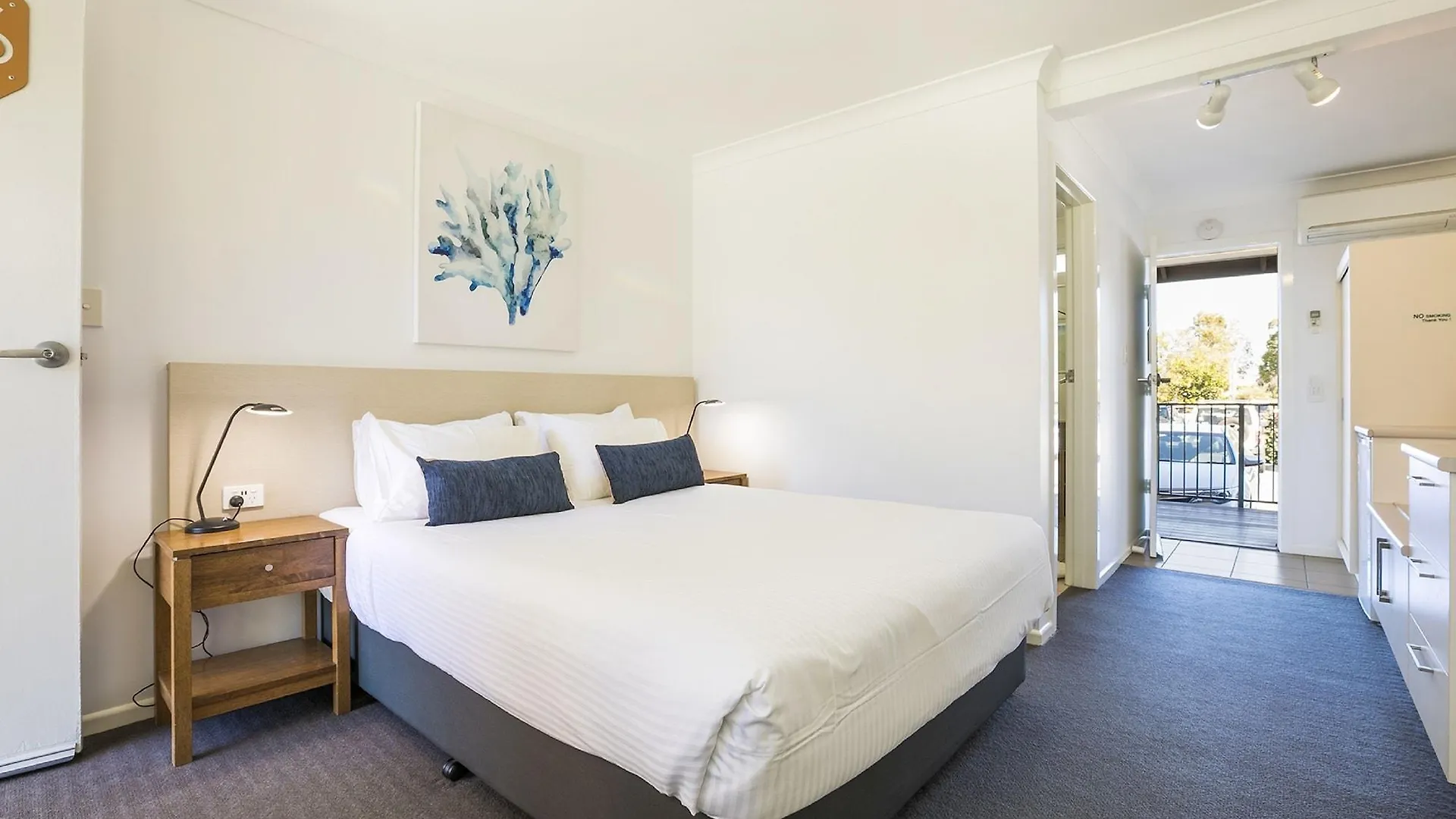 *** Hotel Nightcap At Golden Beach Tavern Caloundra Austrálie