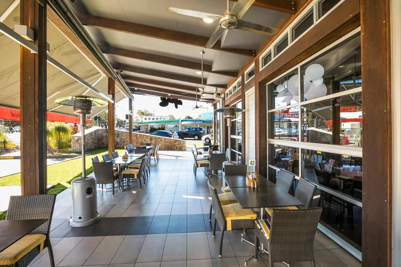 Hotel Nightcap At Golden Beach Tavern Caloundra